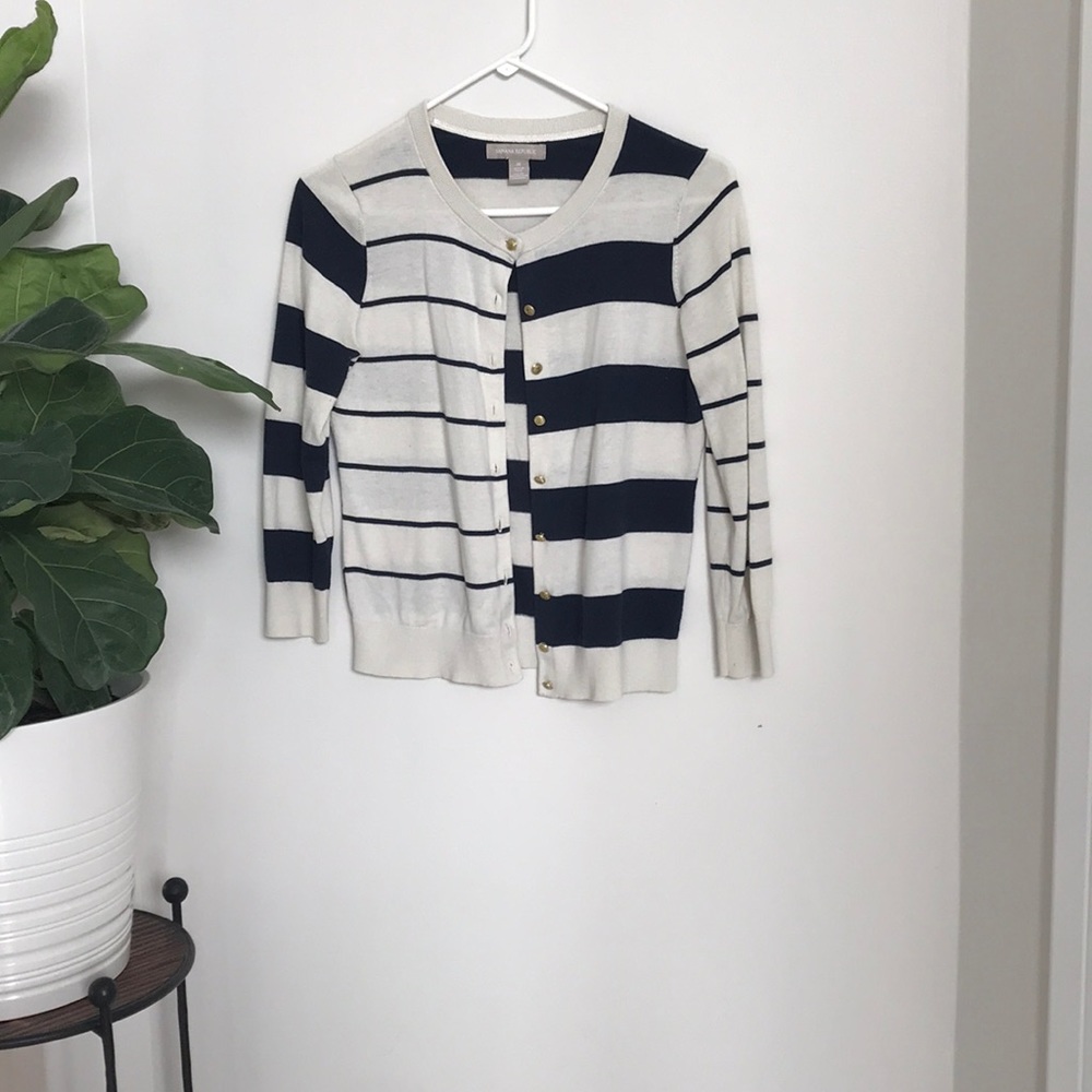 🖤BANANA REPUBLIC nautical navy & white sweater